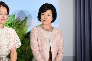 ドラマ『駐在刑事』記者会見に登壇した市毛良枝