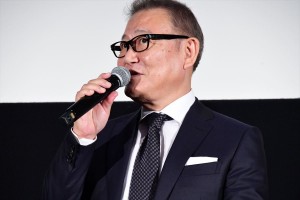 映画『かぞくいろ‐RAILWAYS わたしたちの出発‐』完成披露試写会に登壇した國村隼