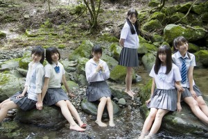 「制コレ18(イチハチ)」メンバーたち。左から杉本愛莉鈴、山田南実、来栖りん、木村葉月、高岡凜花、古田愛理