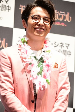 映画『モンスター・ホテル クルーズ船の恋は危険がいっぱい?!』初日舞台挨拶に登壇した藤森慎吾