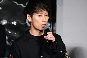 映画『ヴェノム』ジャパンプレミアイベントに登場したTAKUYA∞(UVERworld)