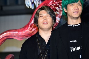 映画『ヴェノム』ジャパンプレミアイベントに登場した誠果(UVERworld)