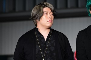 映画『ヴェノム』ジャパンプレミアイベントに登場した誠果(UVERworld)