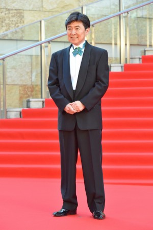 笠井信輔アナウンサー、「第31回東京国際映画祭」オープニング&レッドカーペットに登場