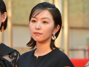 徳永えり、「第31回東京国際映画祭」オープニング&レッドカーペットに登場