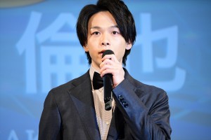 日経トレンディ「2018年ヒット商品ベスト30」「2019年ヒット予測ランキング」先行発表会に登壇した中村倫也