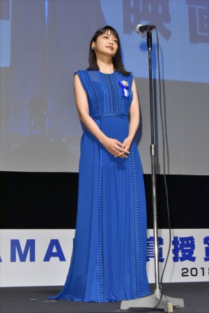 「第10回TAMA映画賞」授賞式に登場した深川麻衣