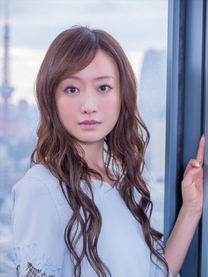 松本まりか、『ブラックスキャンダル』インタビューフォト