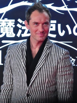 映画『ファンタスティック・ビーストと黒い魔法使いの誕生』ワールドツアーファイナルプレミアinJAPAN レッドカーペットイベントに登場したジュード・ロウ