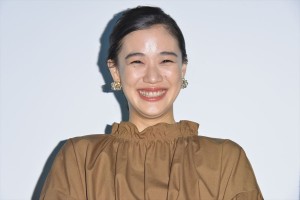 蒼井優、『斬、』初日舞台挨拶に登壇