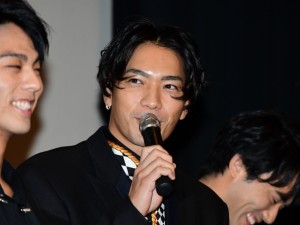 映画『jam』初日舞台挨拶に登場した野替愁平