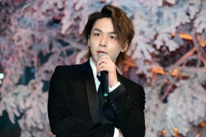 火曜ドラマ『初めて恋をした日に読む話』Xmasスペシャルイベントに登場した中村倫也