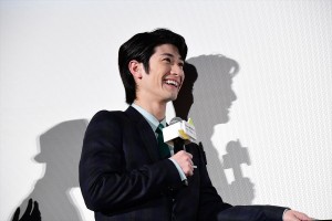 『こんな夜更けにバナナかよ 愛しき実話』公開前夜祭に登場した三浦春馬