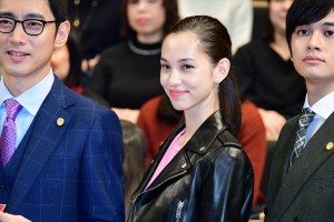 日曜劇場『グッドワイフ』プレミアム試写会&舞台挨拶に登場した水原希子