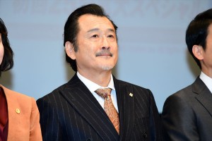 日曜劇場『グッドワイフ』プレミアム試写会&舞台挨拶に登場した吉田鋼太郎