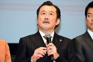 日曜劇場『グッドワイフ』プレミアム試写会&舞台挨拶に登場した吉田鋼太郎