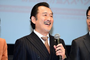 日曜劇場『グッドワイフ』プレミアム試写会&舞台挨拶に登場した吉田鋼太郎