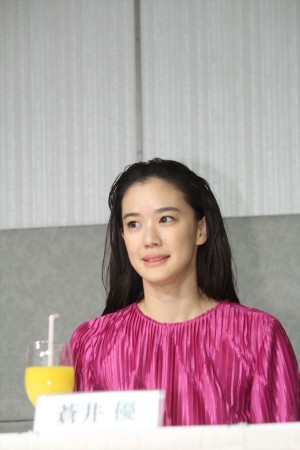 第42回日本アカデミー賞 優秀賞発表記者会見に登場した蒼井優