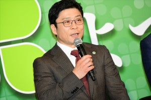 『よつば銀行 原島浩美がモノ申す!~この女(ひと)に賭けろ~』記者会見に登場した三宅弘城