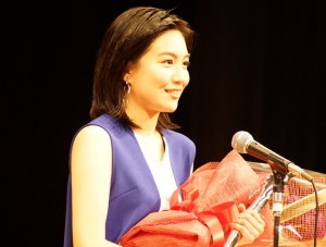 第40回ヨコハマ映画祭表彰式、最優秀新人賞を受賞した木竜麻生