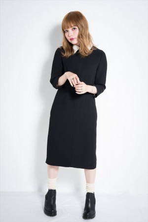 映画『翔んで埼玉』益若つばさインタビューカット