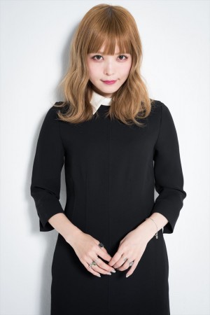 映画『翔んで埼玉』益若つばさインタビューカット