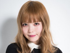 映画『翔んで埼玉』益若つばさインタビューカット