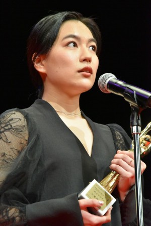 第73回毎日映画コンクール表彰式に出席した木竜麻生