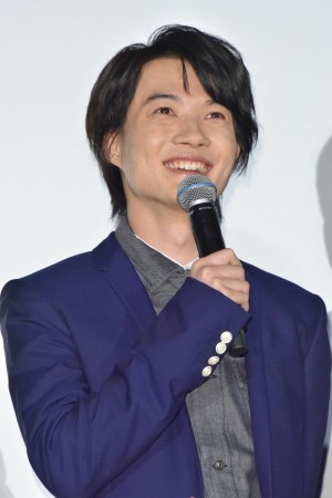 『フォルトゥナの瞳』初日舞台挨拶に登壇した神木隆之介