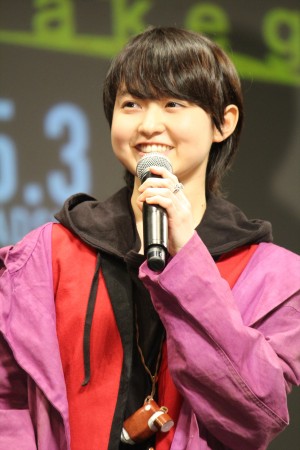 伊藤万理華、『映画 賭ケグルイ』完成披露試写会に登場