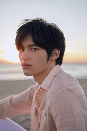 岡田健史1st写真集『鼓動』は6月12日発売(発行:講談社)