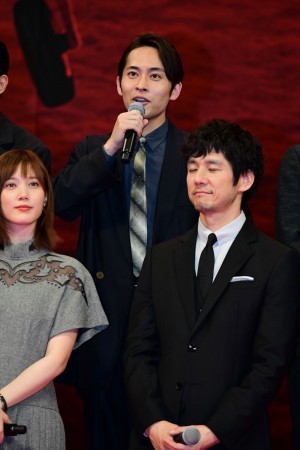 『空母いぶき』完成披露試写会に登場した平埜生成