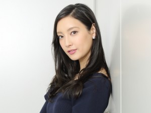 菜々緒、『インハンド』インタビューフォト