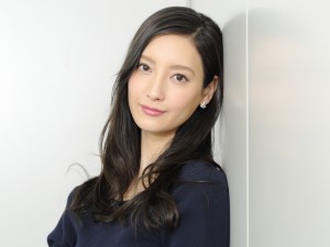 菜々緒、『インハンド』インタビューフォト