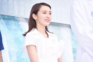 5夜連続ドラマスペシャル 山崎豊子『白い巨塔』制作発表記者会見に登場した飯豊まりえ