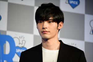 「ファンミーティング」記者会見に登場した岡田健史