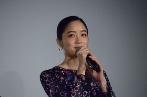 映画『空母いぶき』初日舞台挨拶に登壇した深川麻衣