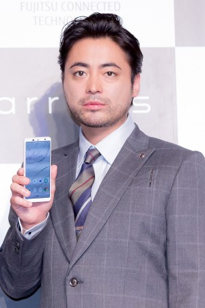 山田孝之、『arrows』シリーズ 2019年夏モデル新商品・新CM発表会に登場