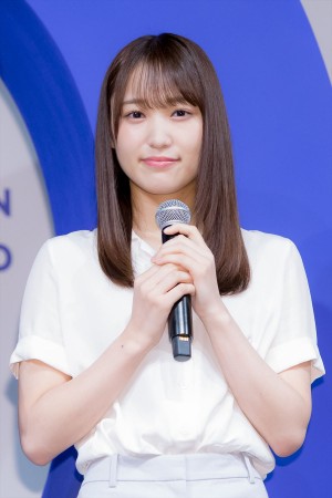 イオンカード 欅坂46 新キャンペーン発表イベントに登場した菅井友香