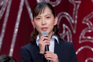土曜ドラマ9『W県警の悲劇』記者会見に登場した谷村美月