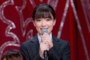 土曜ドラマ9『W県警の悲劇』記者会見に登場した優希美青