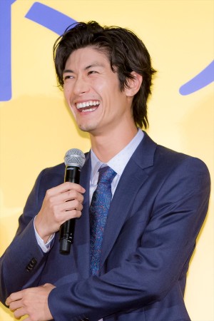 『アイネクライネナハトムジーク』完成披露上映会に登場した三浦春馬