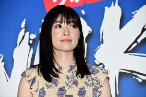 映画『WALKING MAN』完成披露に登場した優希美青