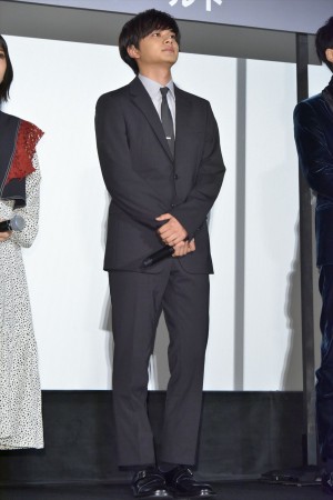 『HELLO WORLD』初日舞台挨拶に登場した北村匠海