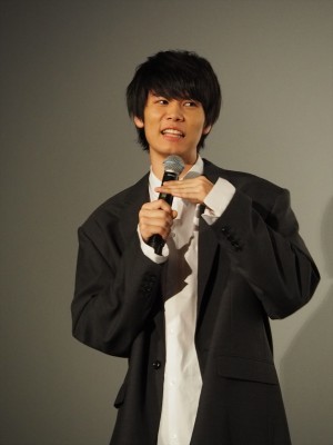 『アイネクライネナハトムジーク』公開記念舞台挨拶に登場した萩原利久