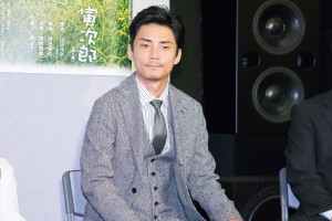 土曜ドラマ『少年寅次郎』試写会に登場した毎熊克哉