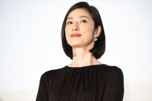 映画『最高の人生の見つけ方』公開初日舞台挨拶に登場した天海祐希