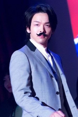 『屍人荘の殺人』ハロウィンイベントに登場した中村倫也