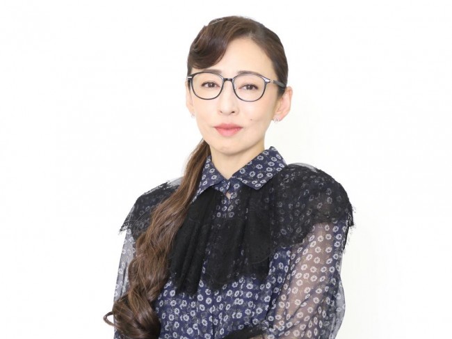 NHKドラマ10『ミス・ジコチョー～天才・天ノ教授の調査ファイル～』松雪泰子インタビューカット
