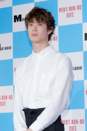 「メンズノンノカフェ」お披露目会に登場した宮沢氷魚